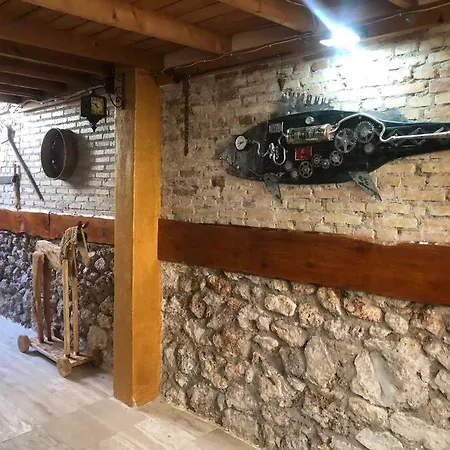 Apartamento Tarihi Kaleici Muethis Konum Deniz Yakini Uygun Fiyat Huzurlu Ev *
