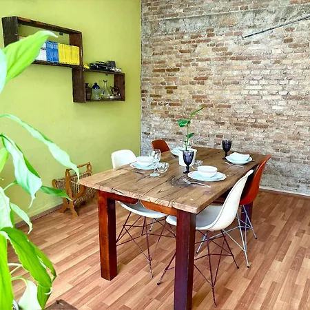 Apartment Tarihi Kaleici Muethis Konum Deniz Yakini Uygun Fiyat Huzurlu Ev