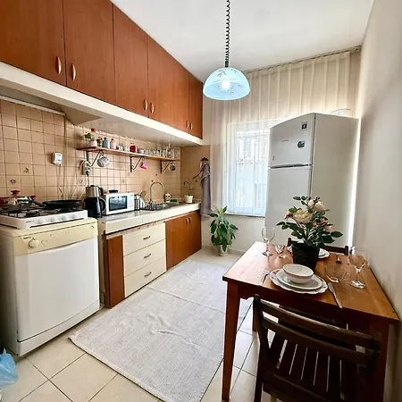 Tarihi Kaleici Muethis Konum Deniz Yakini Uygun Fiyat Huzurlu Ev Apartament