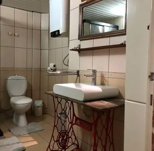 Tarihi Kaleici Muethis Konum Deniz Yakini Uygun Fiyat Huzurlu Ev *
