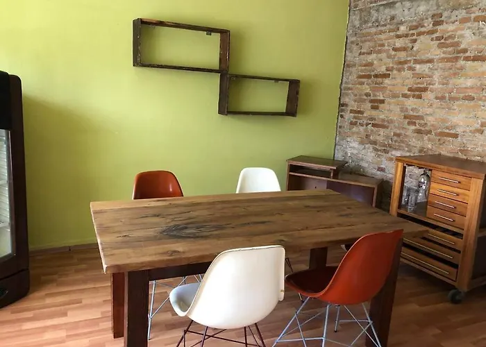 Appartamento Tarihi Kaleici Muethis Konum Deniz Yakini Uygun Fiyat Huzurlu Ev