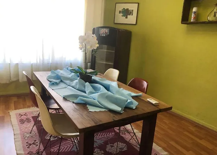 Tarihi Kaleici Muethis Konum Deniz Yakini Uygun Fiyat Huzurlu Ev *